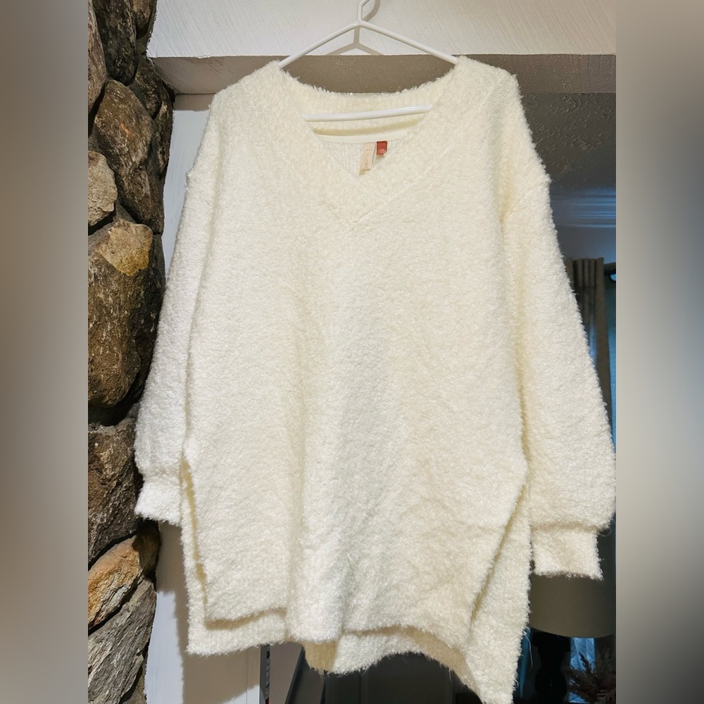 NWOT ANTHROPOLOGIE PILCRO TEDDY V-NECK TUNIC SWEATER. Size XXS.